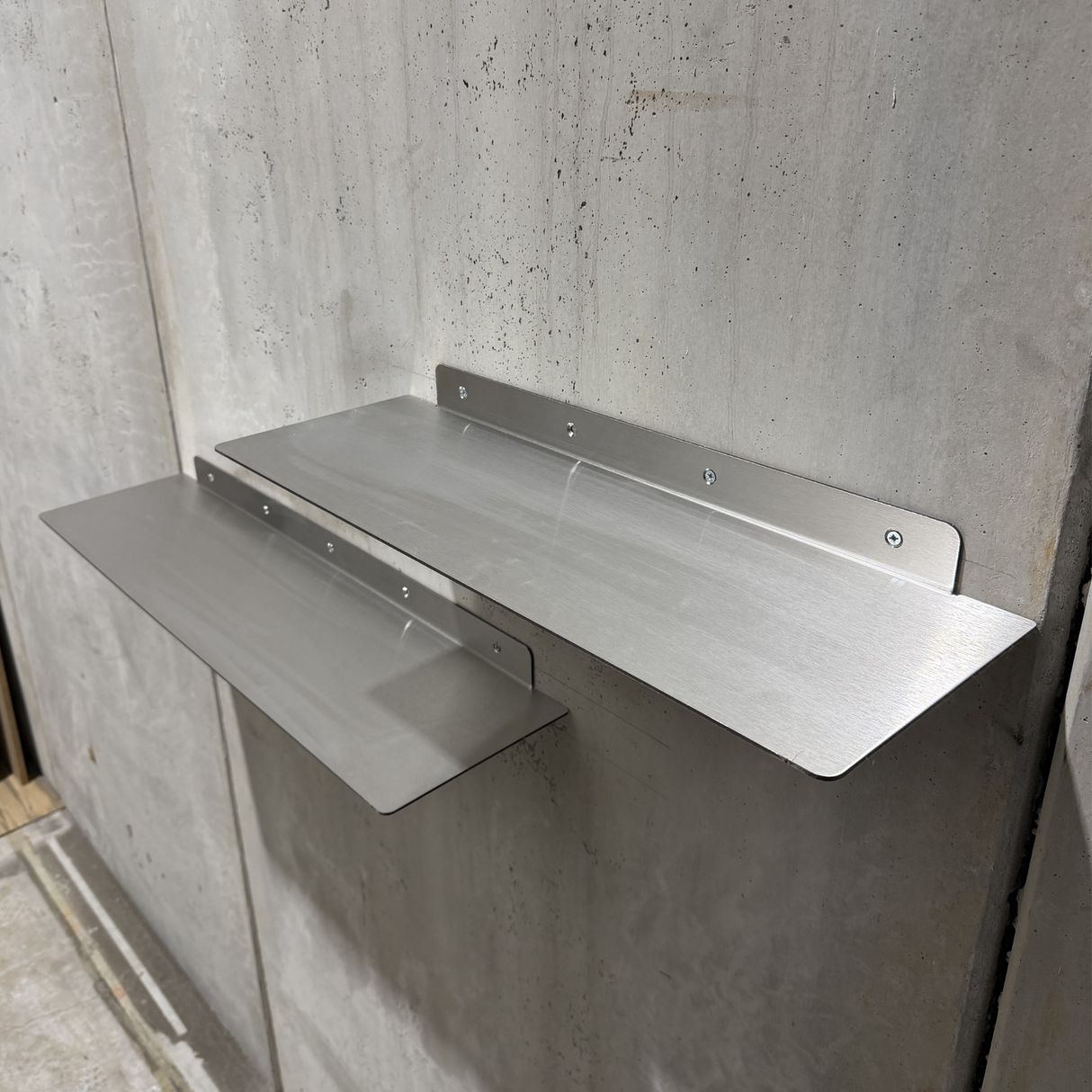 Stealth Stainless Steel Floating Shelf 600x200mm
