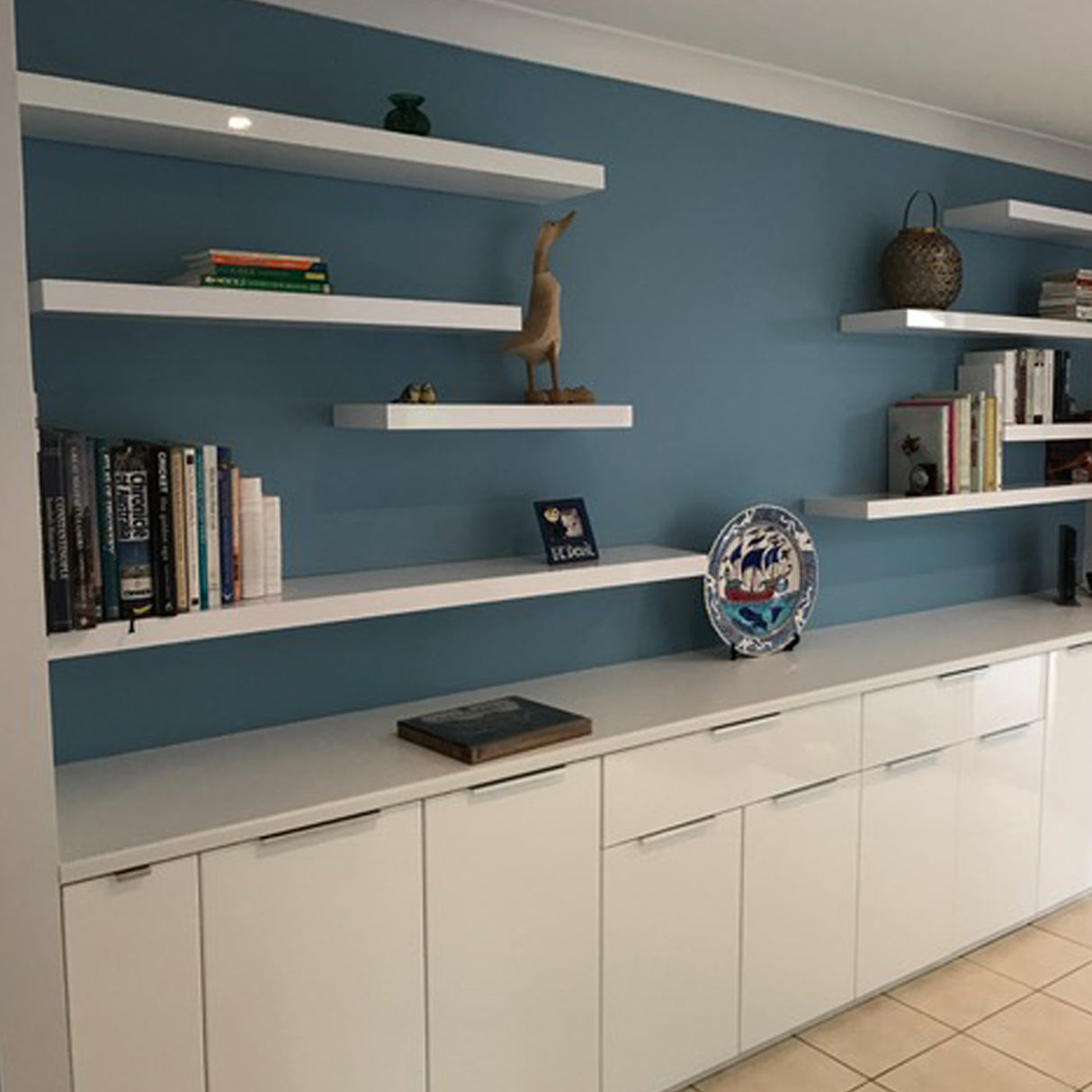 Floating Shelf Gloss White 1500x250x50mm