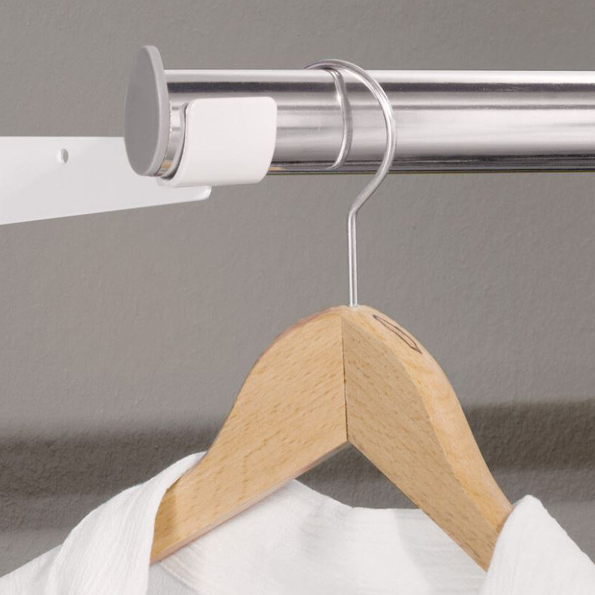 Clothes Rail Chrome 1640mm